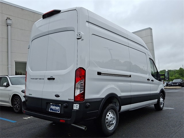 2025 Ford Transit photo 3