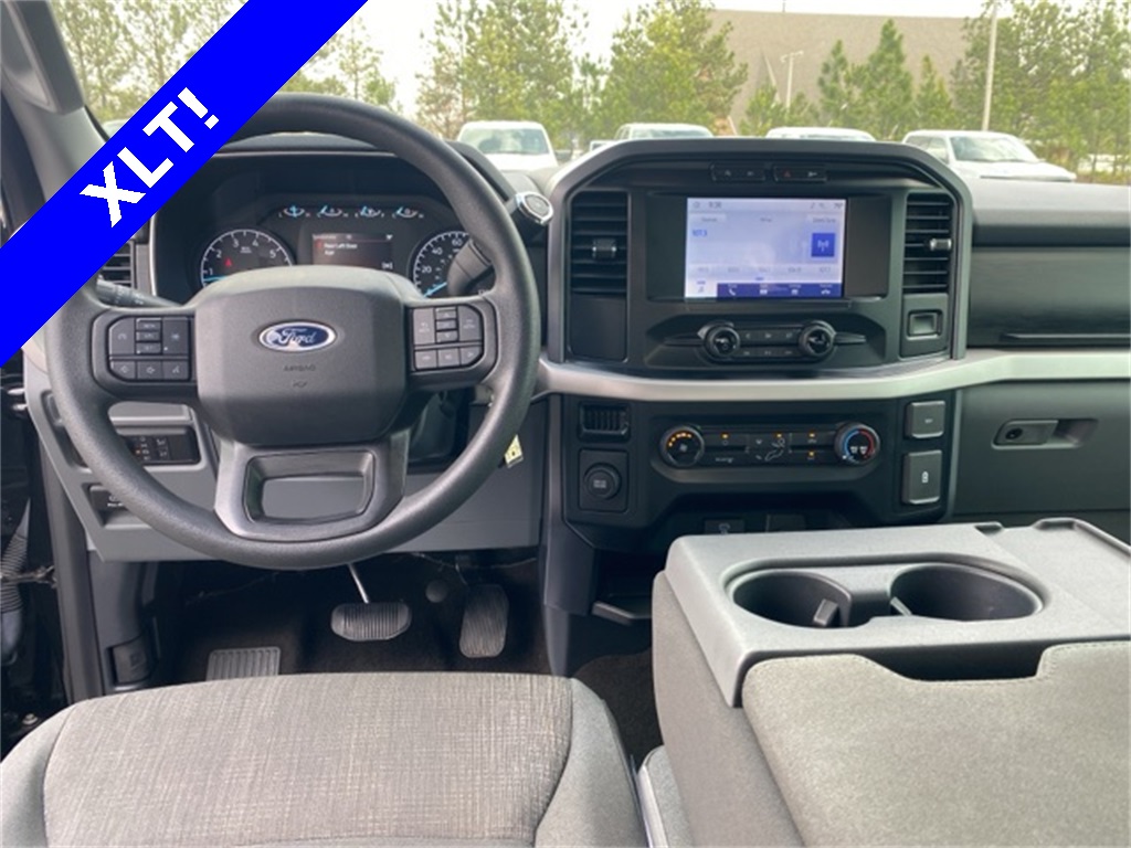 2023 Ford F-150 XLT photo 2