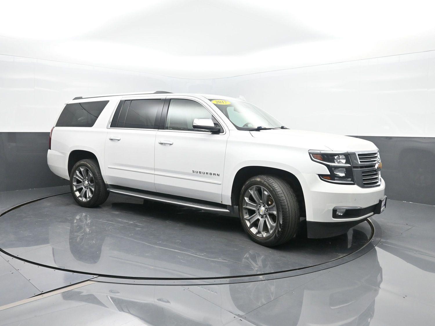 2017 Chevrolet Suburban Premier photo 4