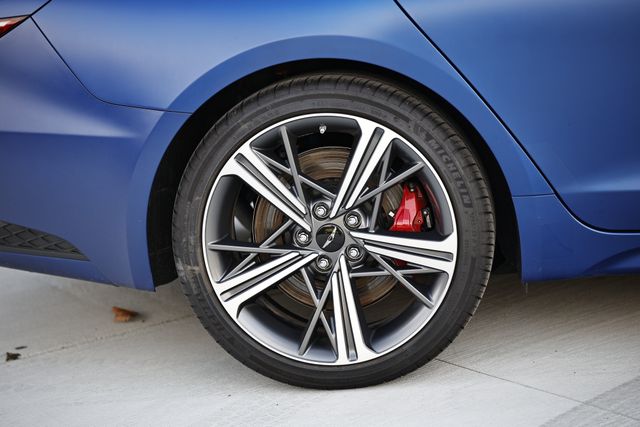 2025 Genesis G70 3.3T Sport Advanced photo 6
