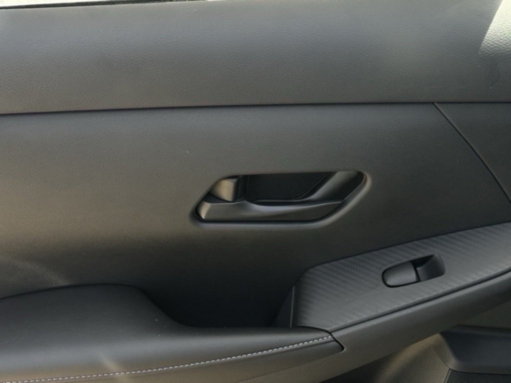2025 Nissan Sentra SV photo 15