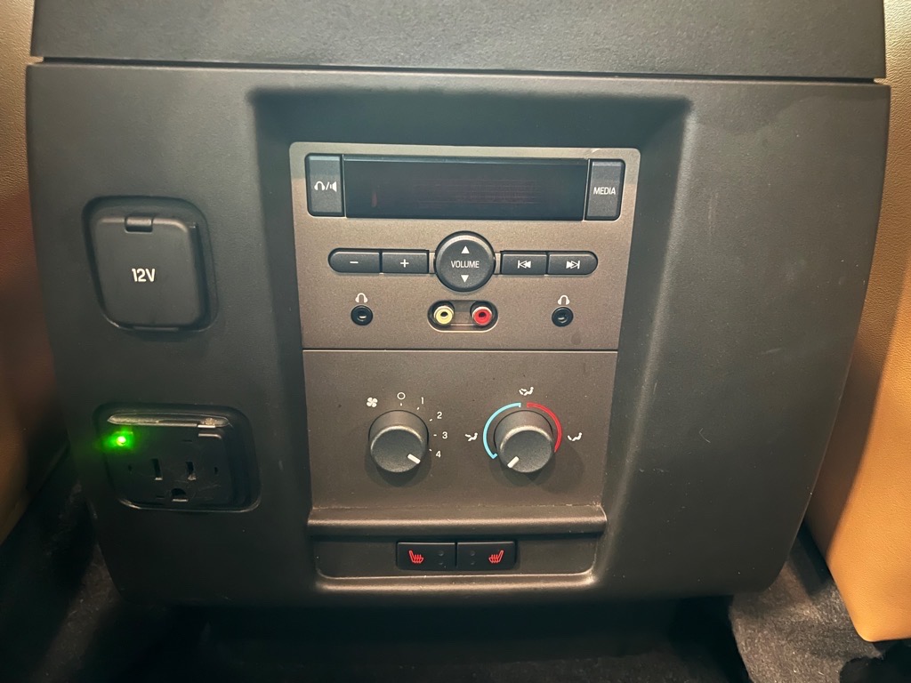 2014 Lincoln Navigator Base photo 20