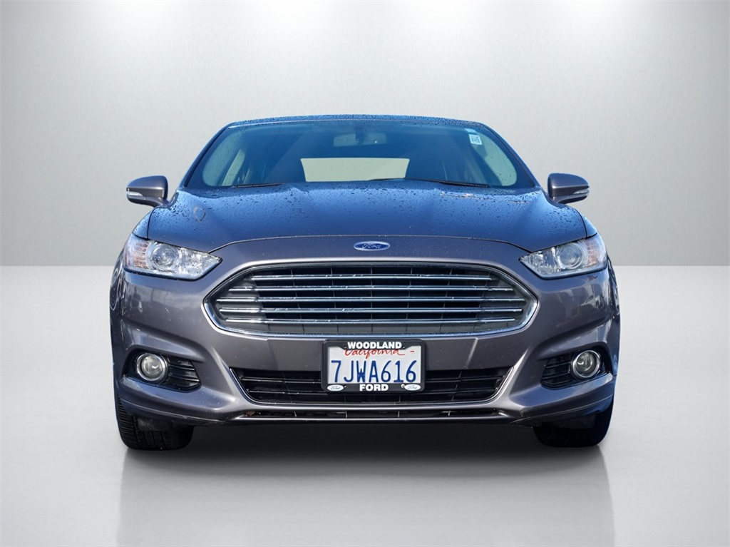 2014 Ford Fusion Titanium photo 2