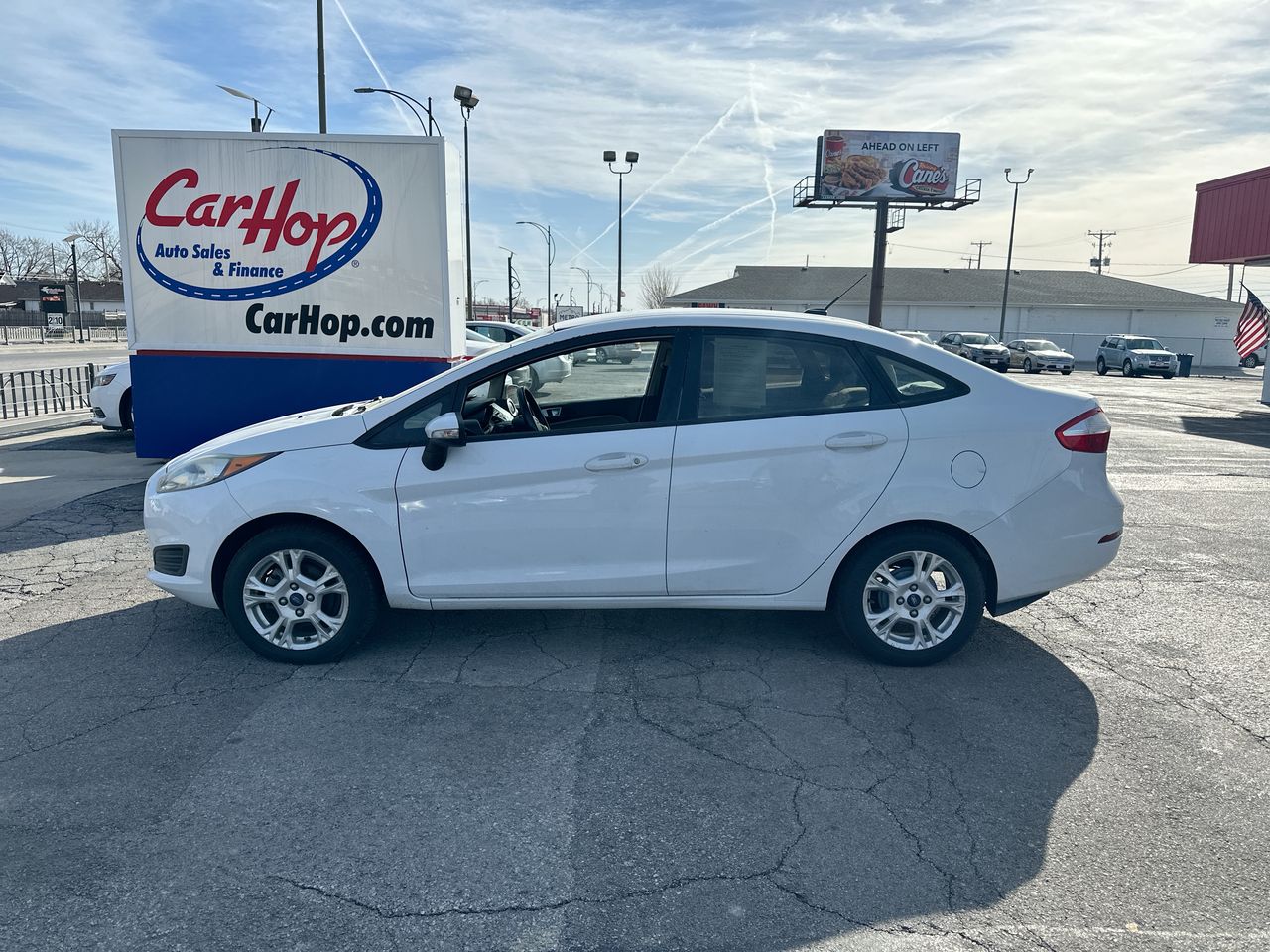 2016 Ford Fiesta SE's photo