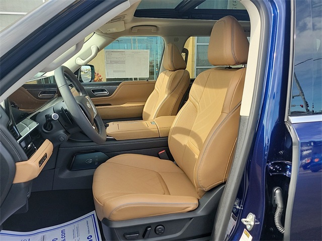 2025 Infiniti QX80 Luxe photo 11