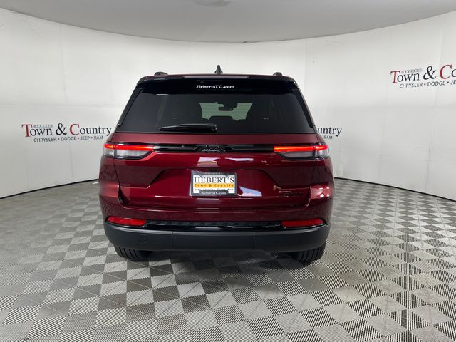 2025 Jeep Grand Cherokee Limited photo 6