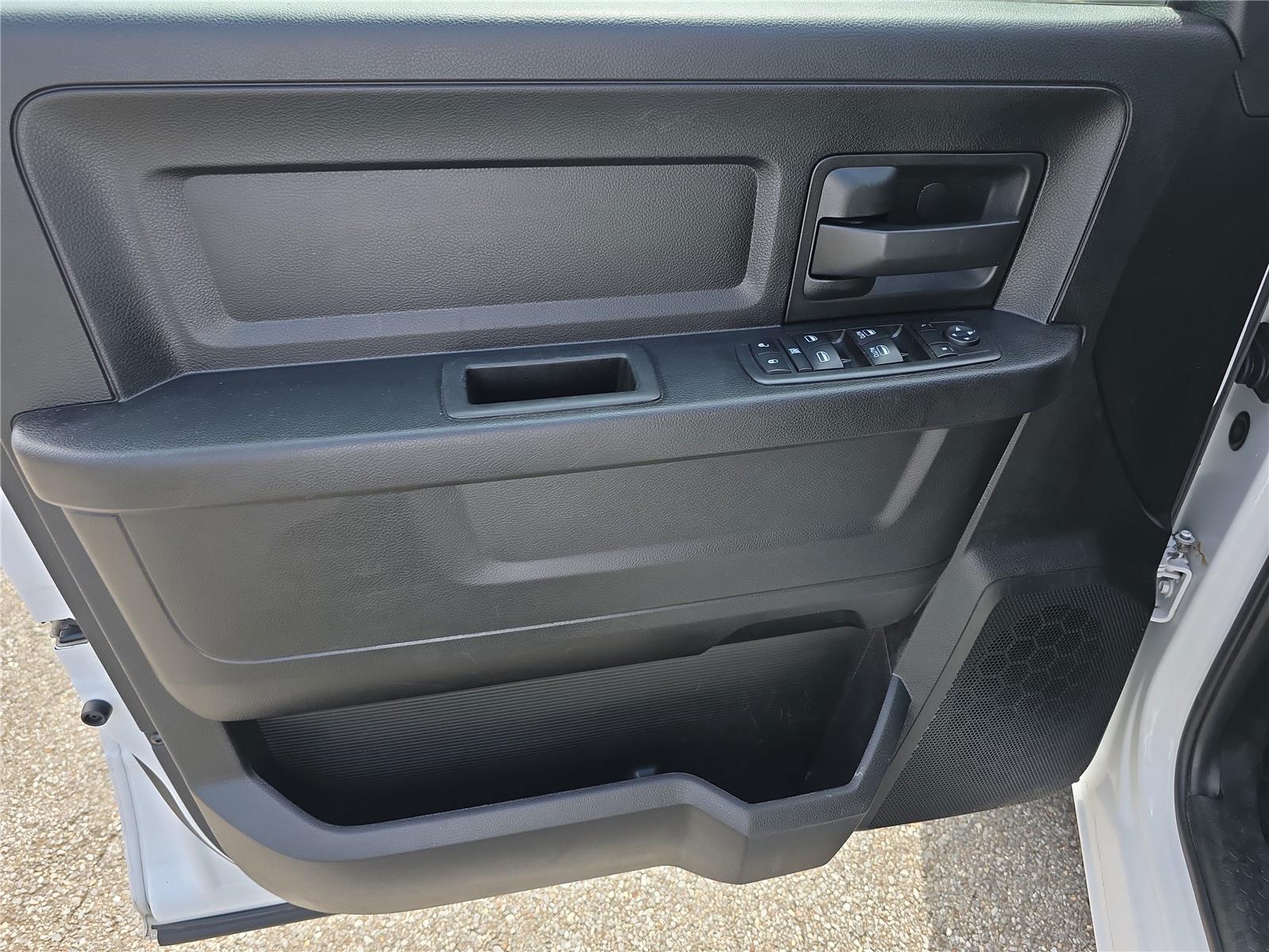 2019 Ram 1500 Classic Tradesman photo 15