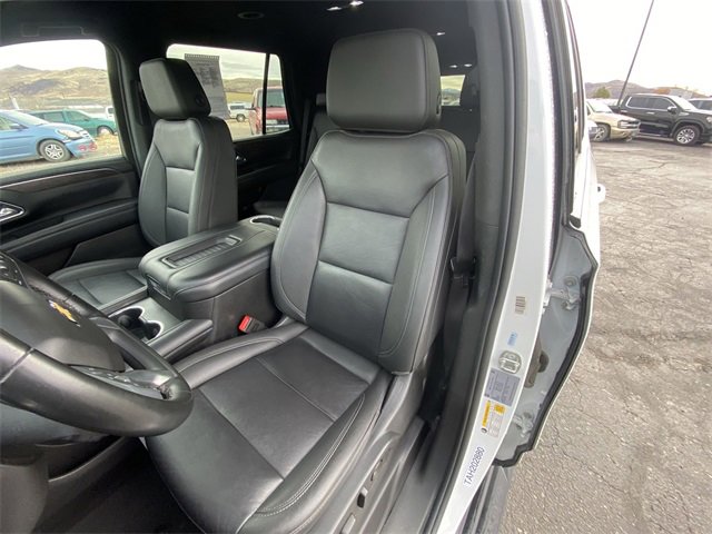 2023 Chevrolet Tahoe LT photo 3