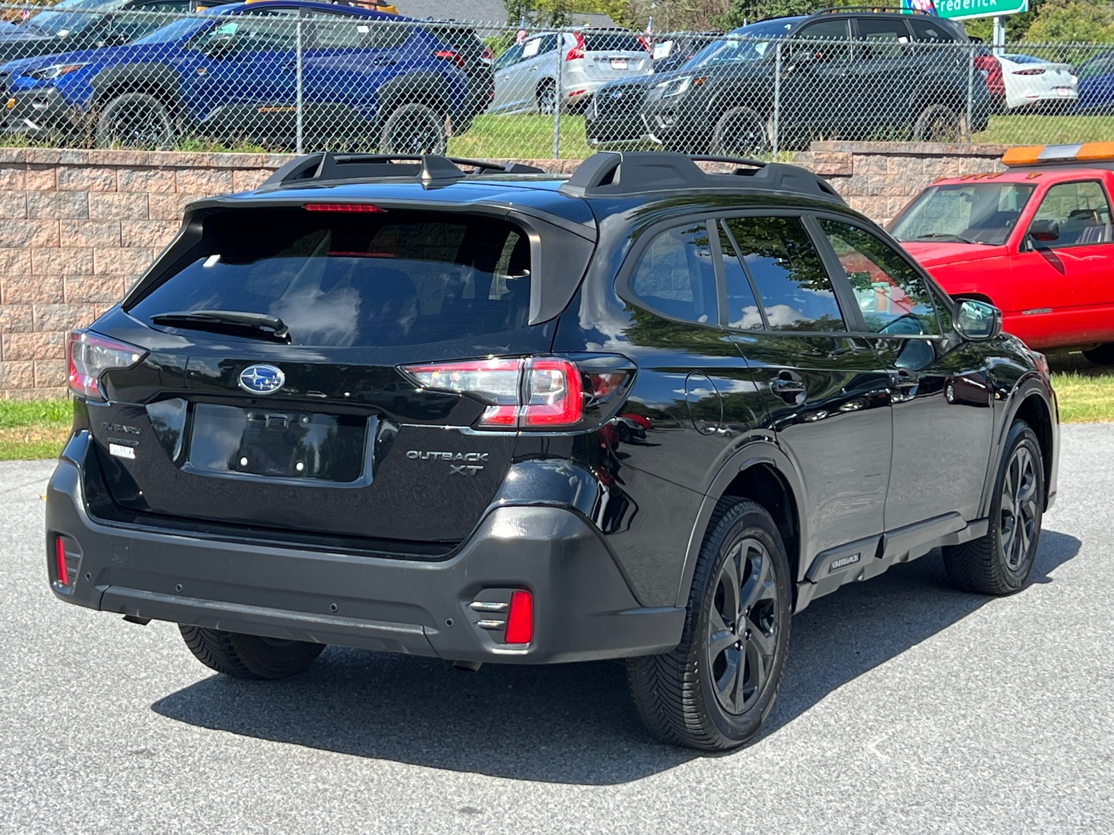 2020 Subaru Outback Onyx Edition XT photo 5