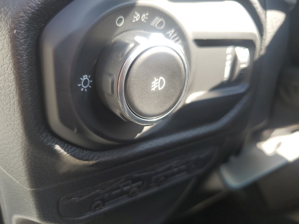 2025 Jeep Wrangler Sport S photo 16