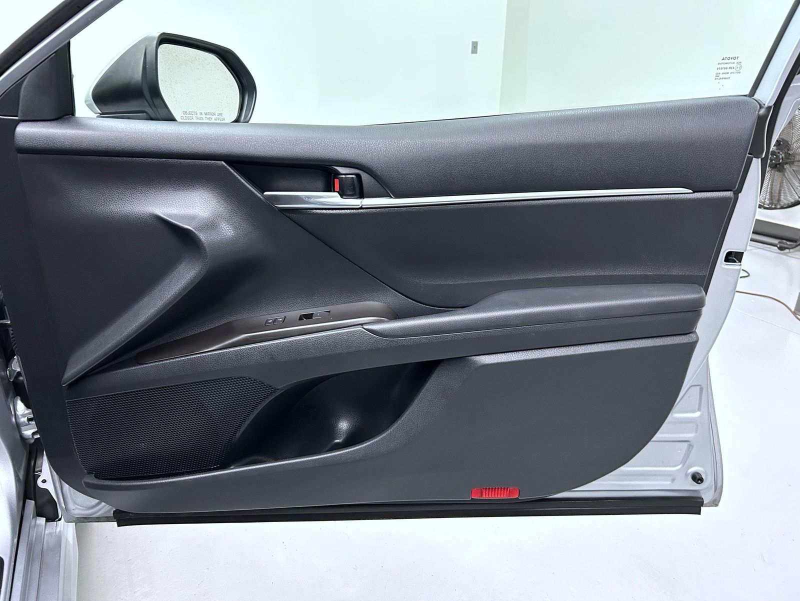 2024 Toyota Camry SE photo 16