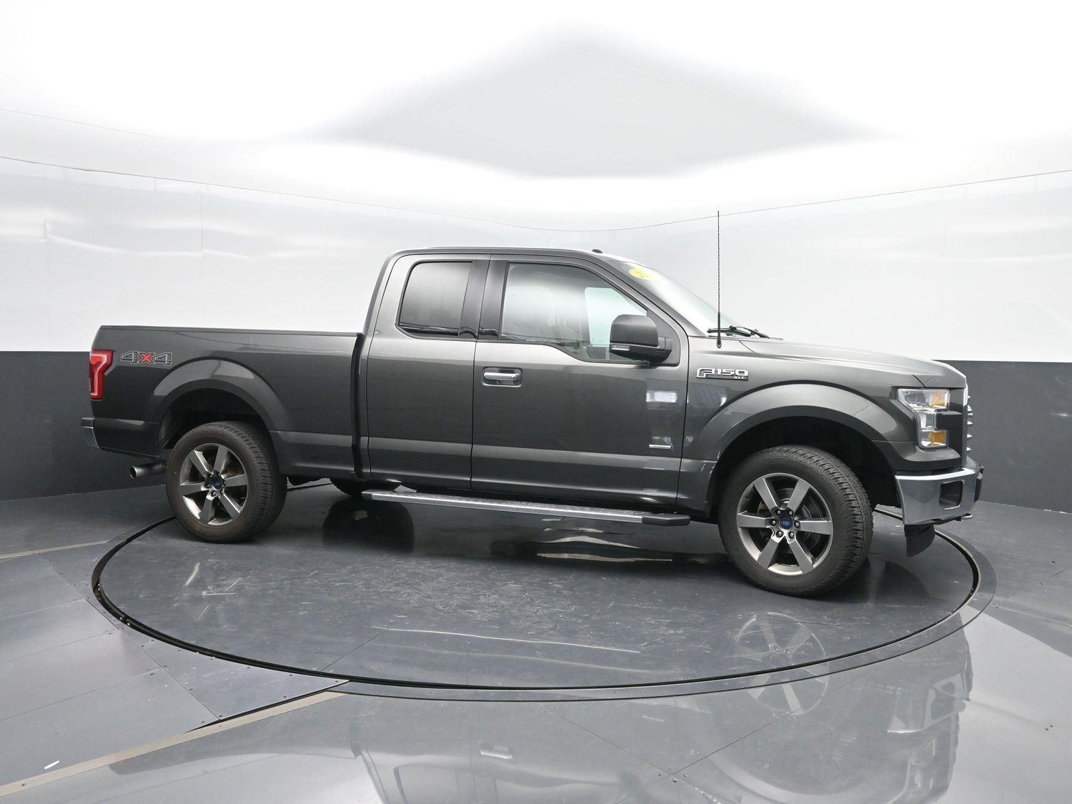 2015 Ford F-150 XLT photo 3