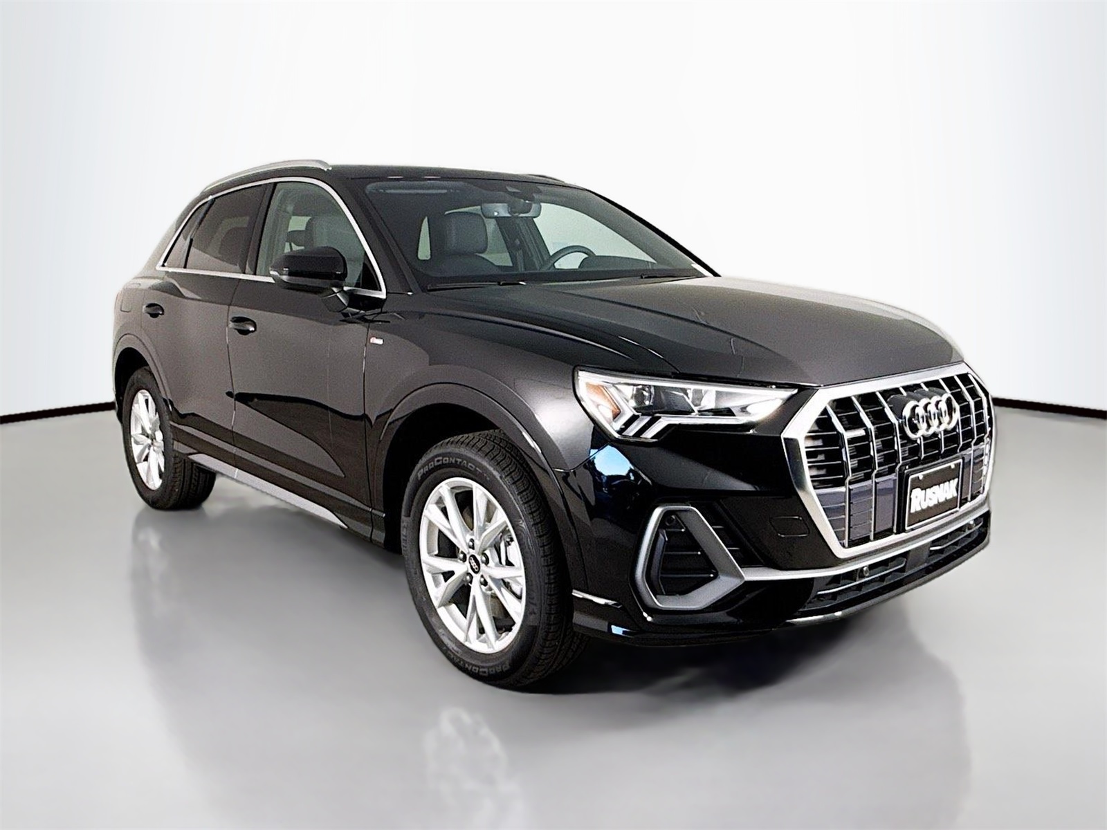 2025 Audi Q3 S Line Premium's photo