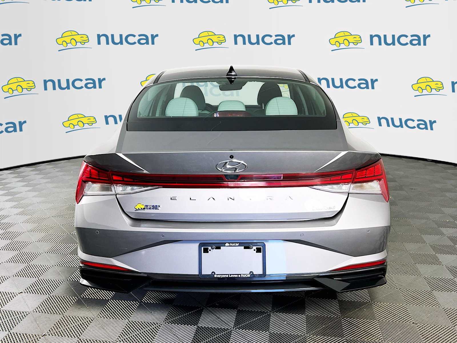 2023 Hyundai Elantra Limited photo 4