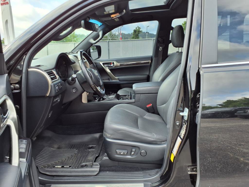 2021 Lexus GX 460 Premium photo 9