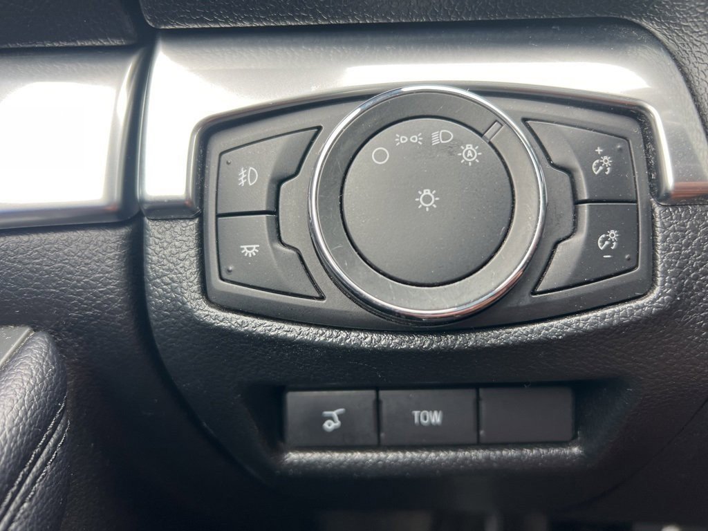 2017 Ford Explorer Sport photo 22