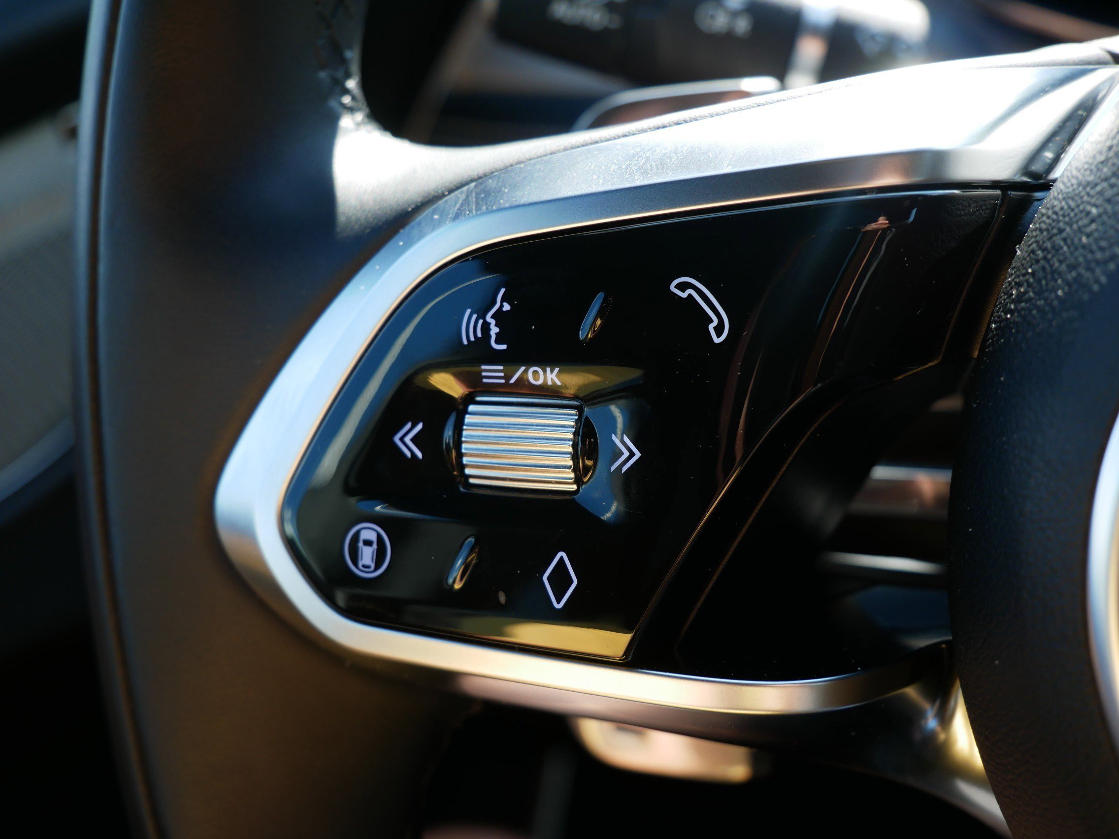2025 Jaguar F-PACE P250 R-Dynamic S photo 24