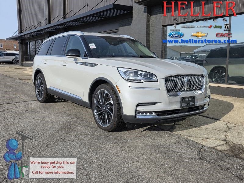 2023 Lincoln Aviator Reserve's photo
