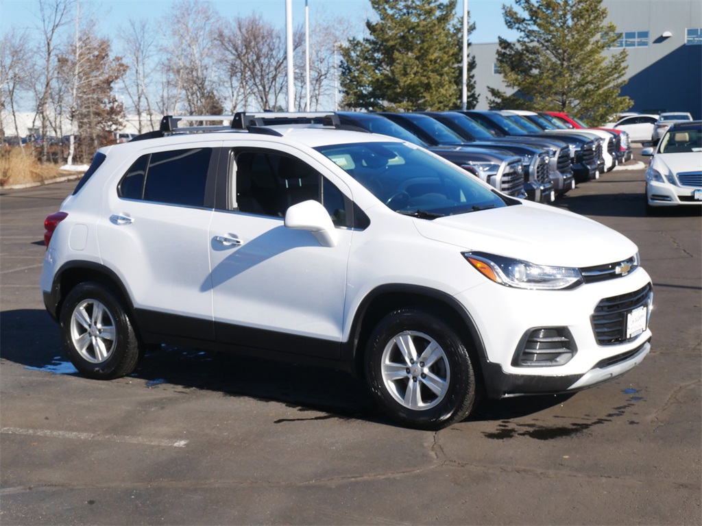 Used 2019 Chevrolet Trax LT with VIN KL7CJPSB4KB918095 for sale in Minneapolis, Minnesota