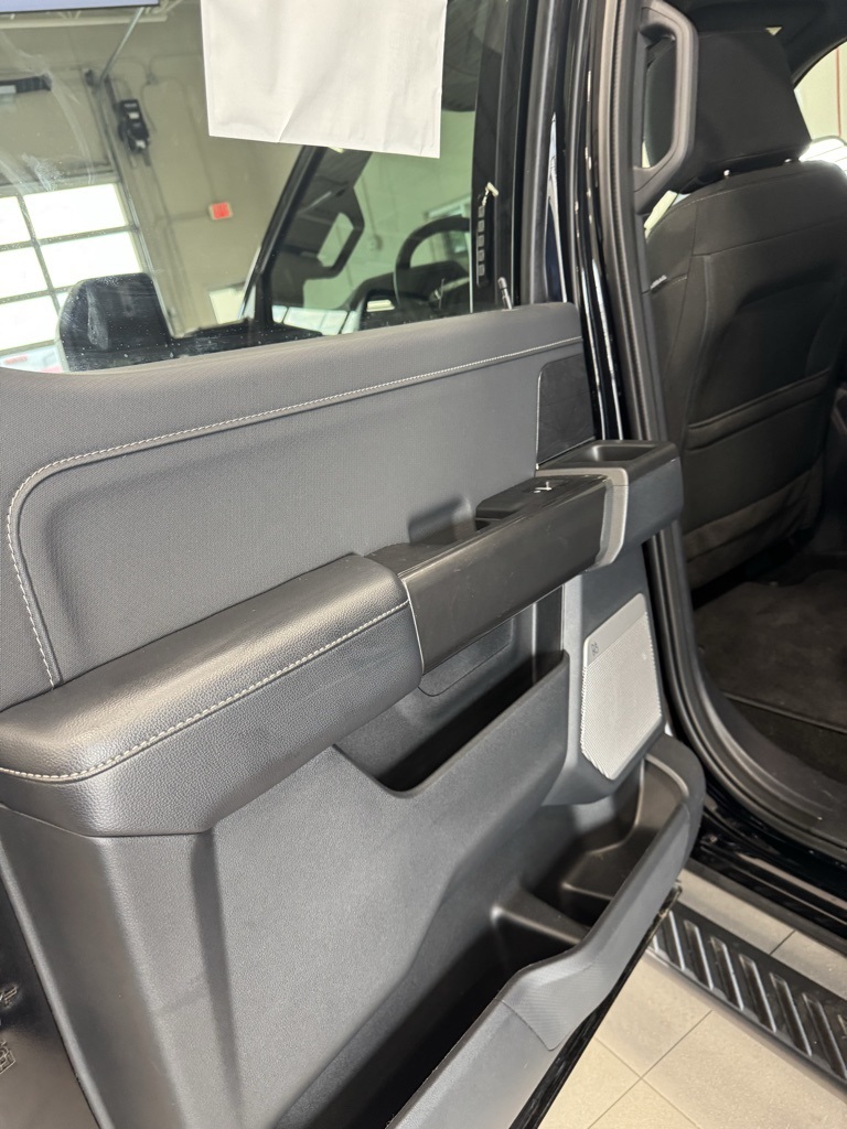 2023 Ford F-150 XLT photo 25