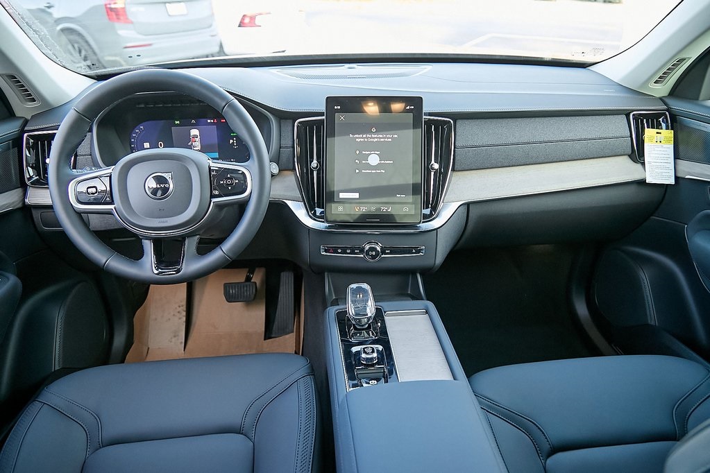 2026 VOLVO XC90 - Image 21