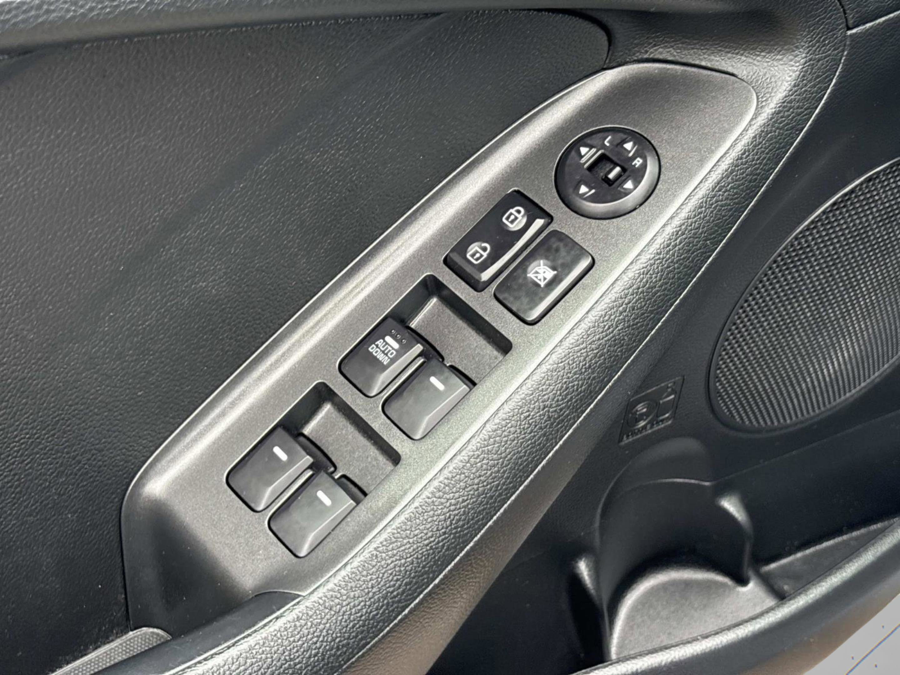 2016 Kia Forte LX photo 22