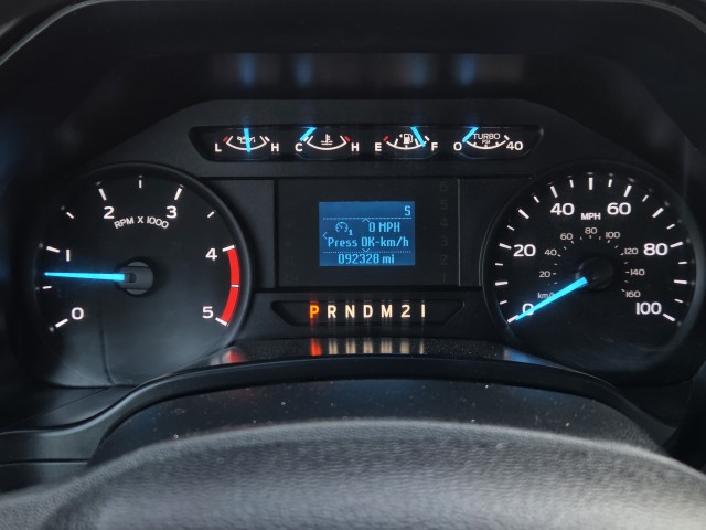 2017 Ford F-350 Platinum photo 25