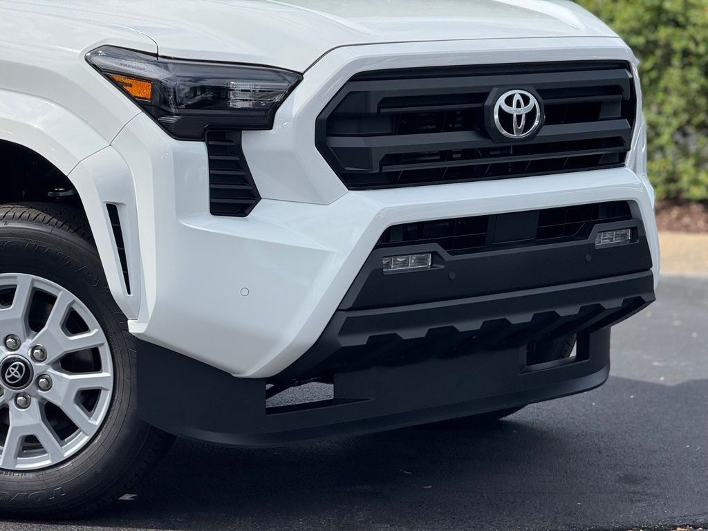 2025 Toyota Tacoma SR5 4x4 Double Cab photo 4