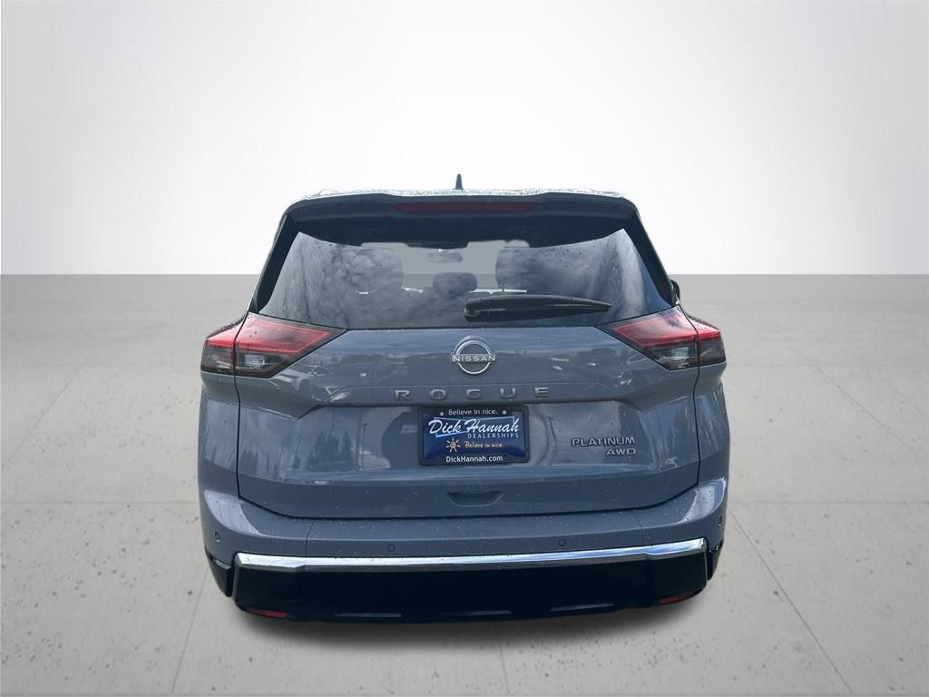 2024 Nissan Rogue Platinum photo 4