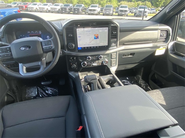 2025 Ford F-150 XLT photo 12