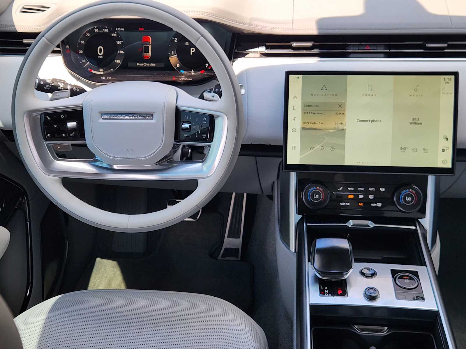 2023 Land Rover Range Rover SV photo 23