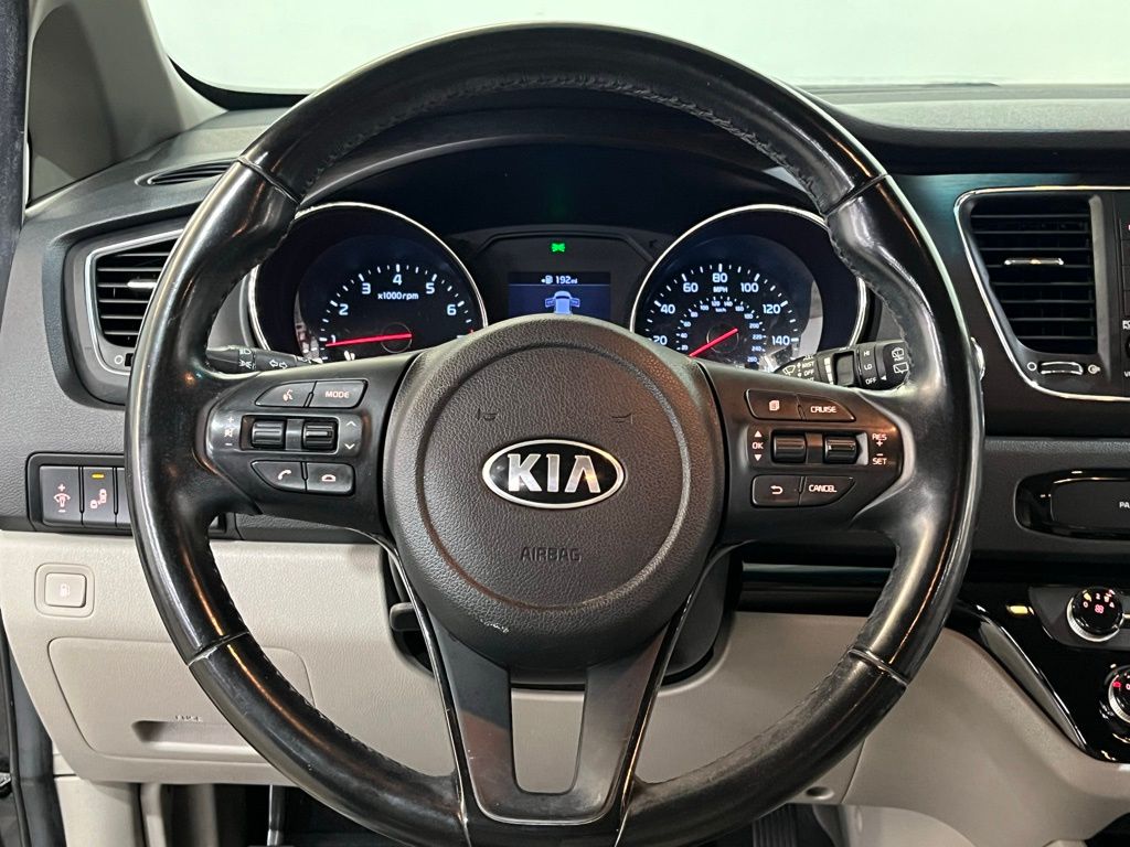 2020 Kia Sedona EX photo 19
