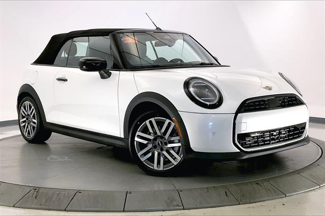 2026 MINI Convertible Base's photo