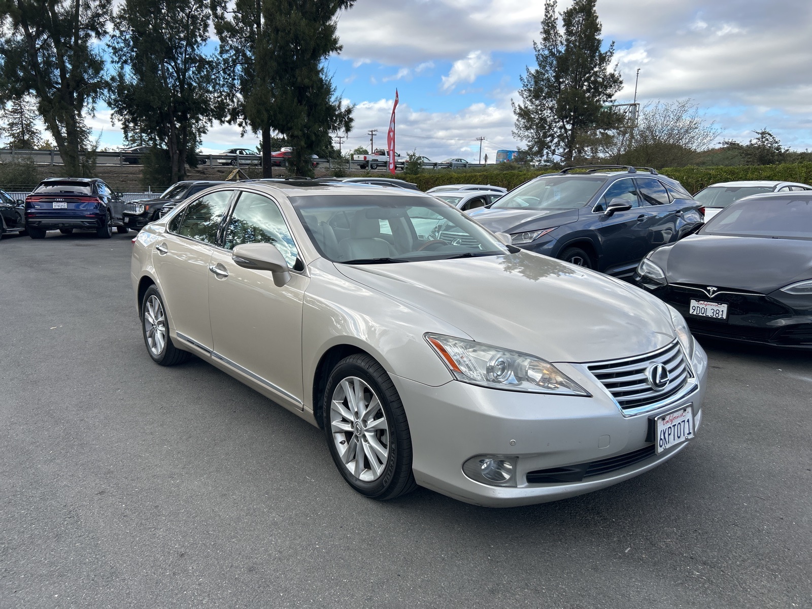 2010 Lexus ES 350 photo 2