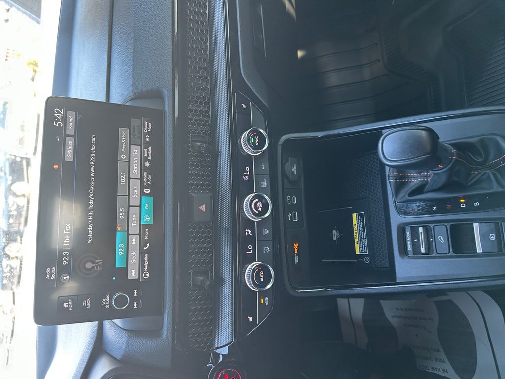 2023 Honda CR-V Hybrid Sport Touring photo 11