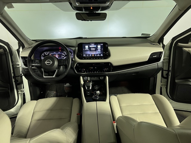 2023 Nissan Rogue SL photo 9