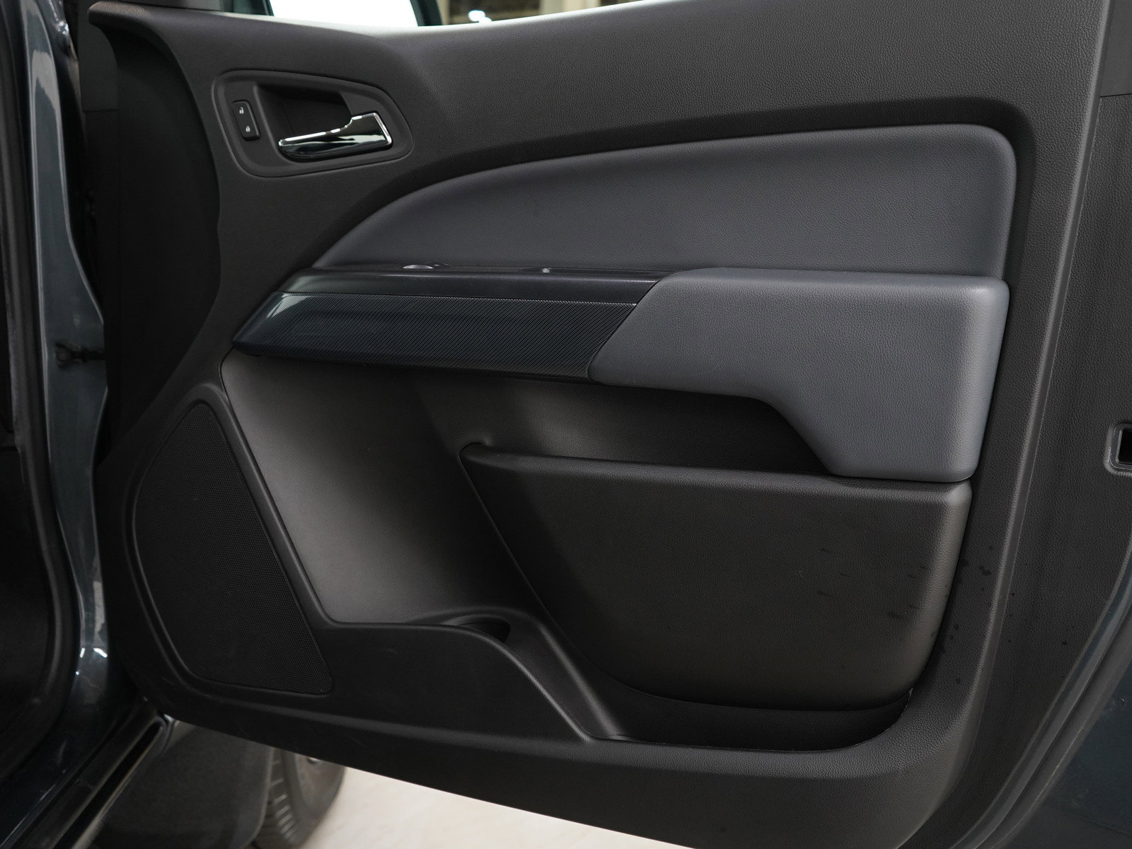 2017 Chevrolet Colorado Z71 photo 9