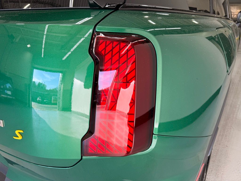 2025 Mini Countryman SE ALL4 photo 4