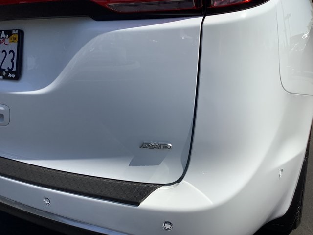 2024 Chrysler Pacifica Pinnacle photo 43
