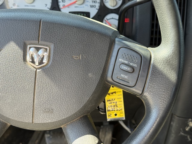 2005 Dodge Ram photo 14