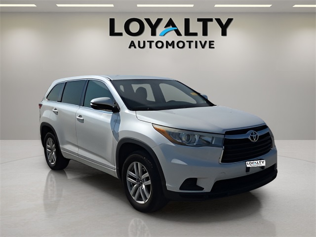 2016 Toyota Highlander LE photo 7
