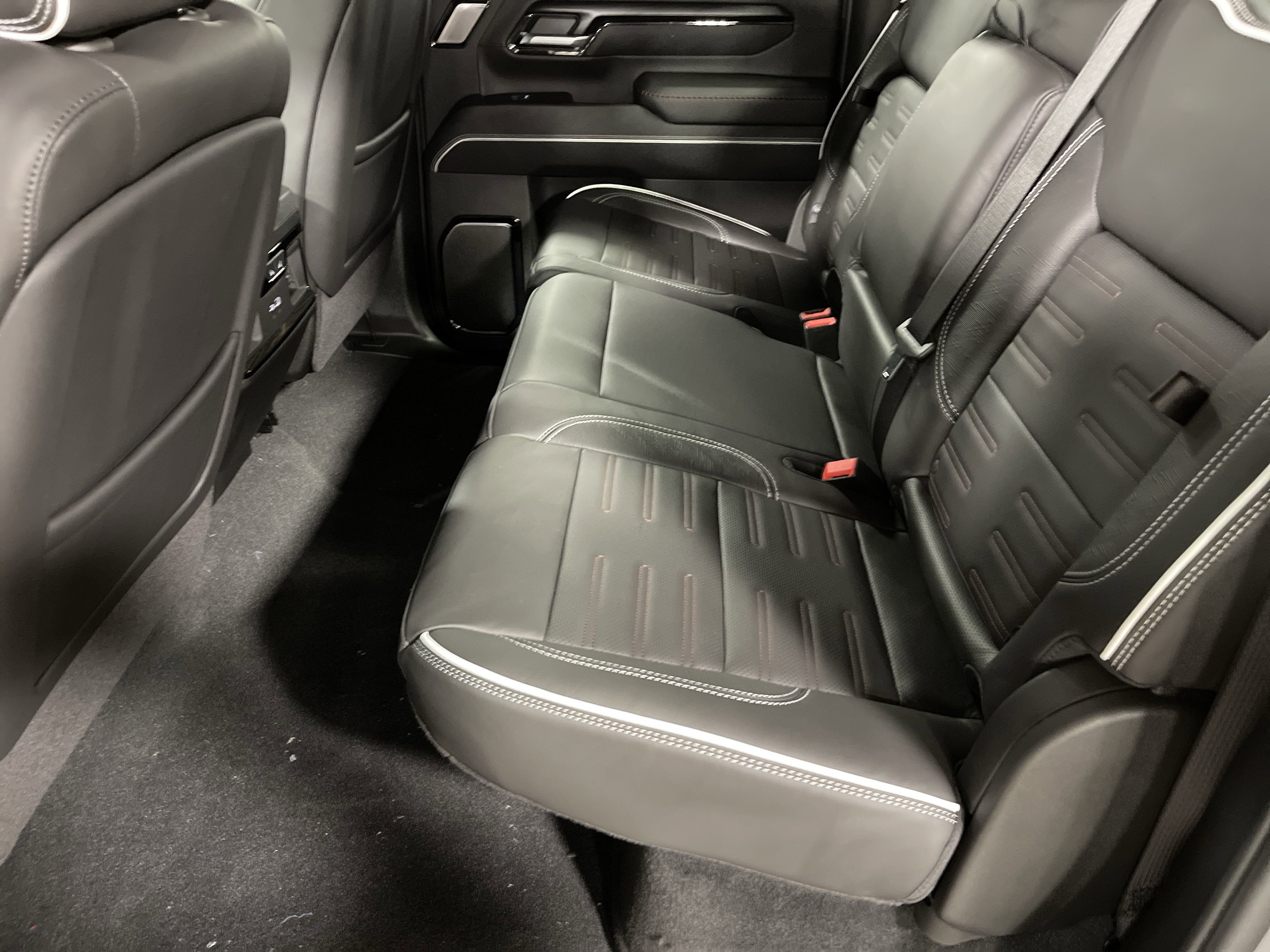 2025 Gmc Sierra 2500 HD AT4X photo 4