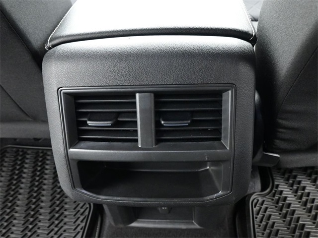 2021 Volkswagen Atlas Cross Sport photo 16