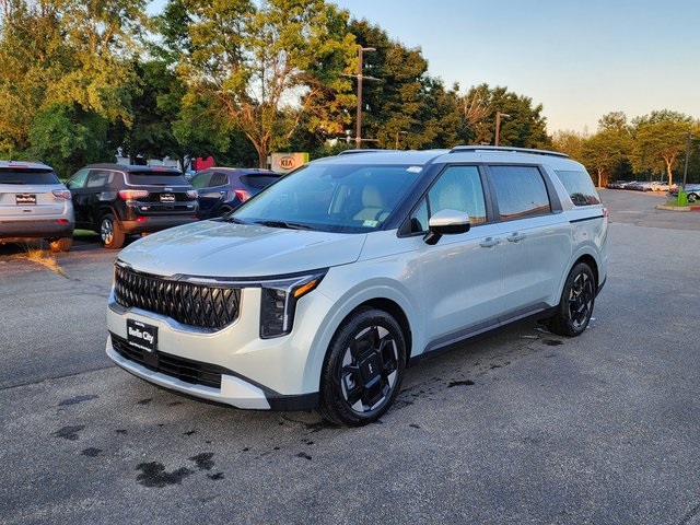 2026 Kia Carnival EX photo 3