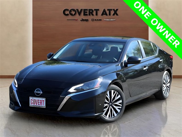 2024 Nissan Altima SV's photo