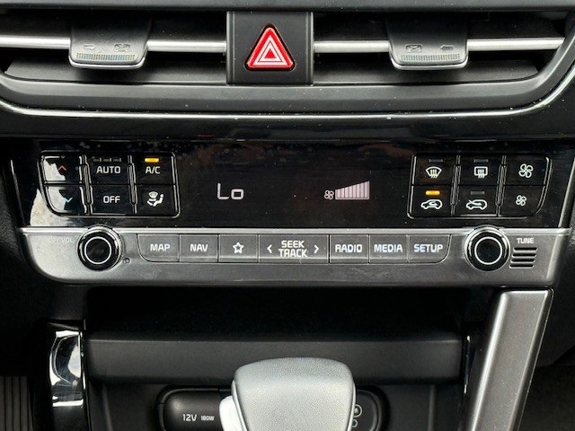 2024 Kia Seltos X-Line photo 19