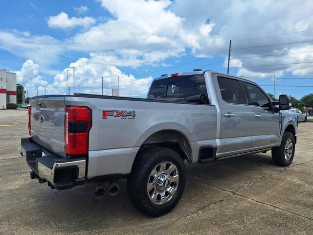 2023 Ford F-250 Lariat photo 5