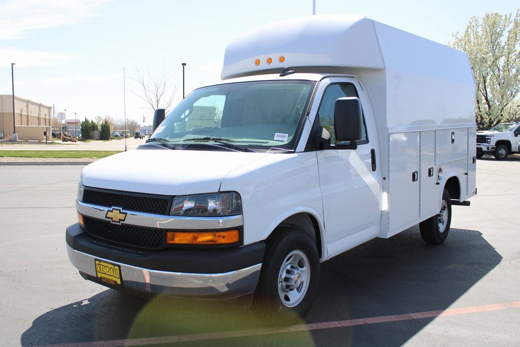 2024 Chevrolet Express Cutaway