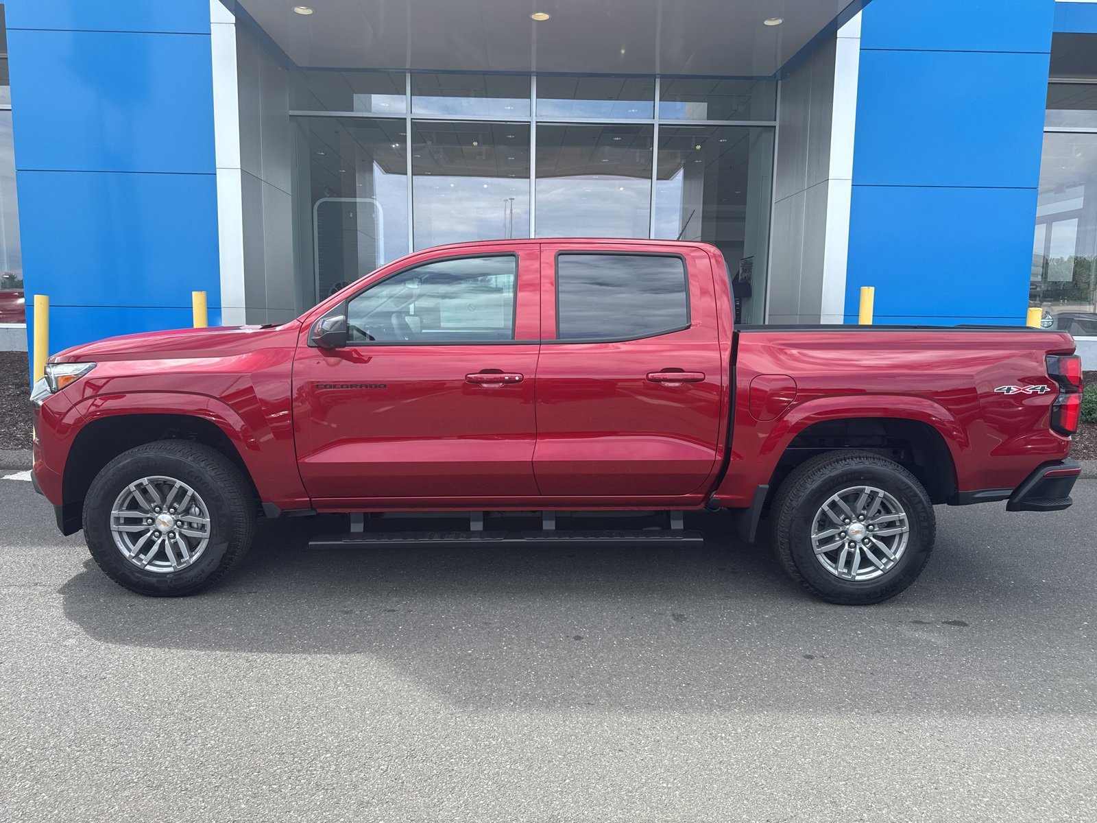 2026 Chevrolet Colorado LT photo 4