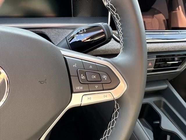 2025 Volkswagen Tiguan S photo 13
